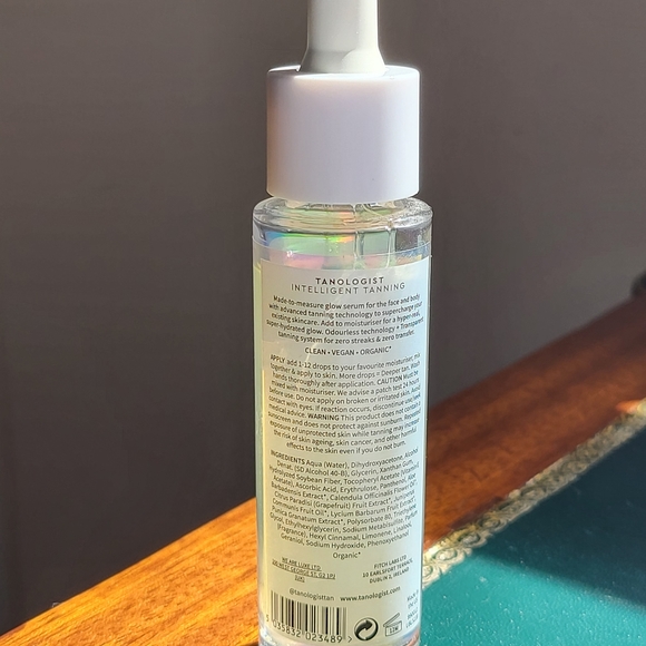 Tanologist Face+Body Drops in Dark - Picture 3 of 3